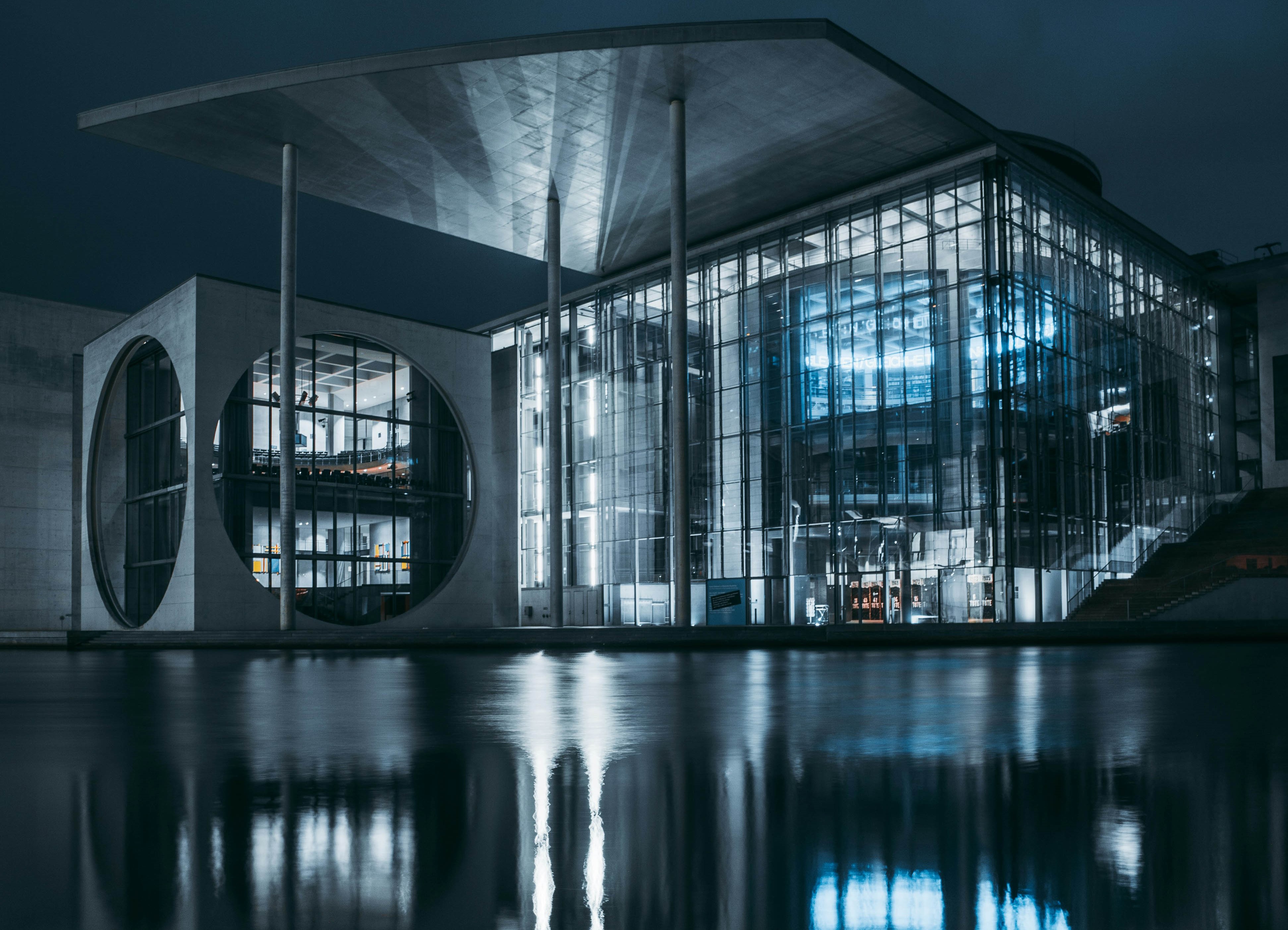 多宝电竞-京东发布“智能机器人产业加速计划” 百亿投入助力行业发展